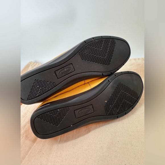 Dr. Scholl's Shoes Women's Leather Get Onboard Oxford, Yellow, Size 7 - Picture 6 of 7